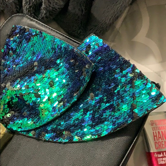 Betsey Johnson Sequin Bow Satchel Purse - Picture 10 of 15